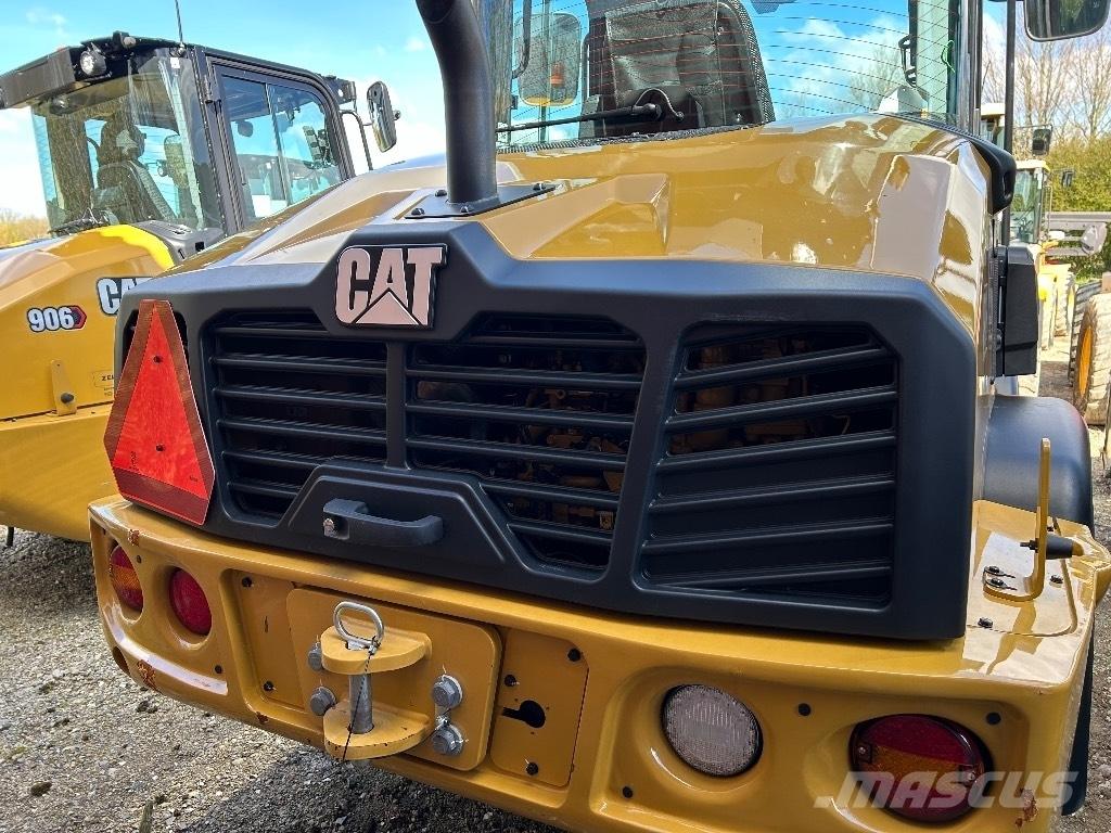 CAT 906 Utovarivači na kotačima