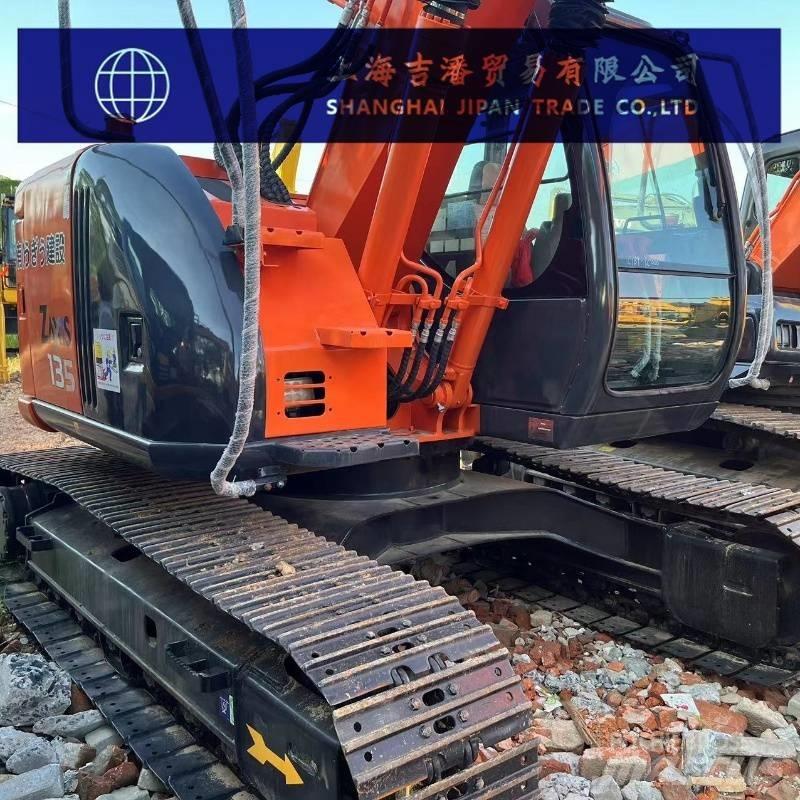 Hitachi ZX 135 Bageri gusjeničari