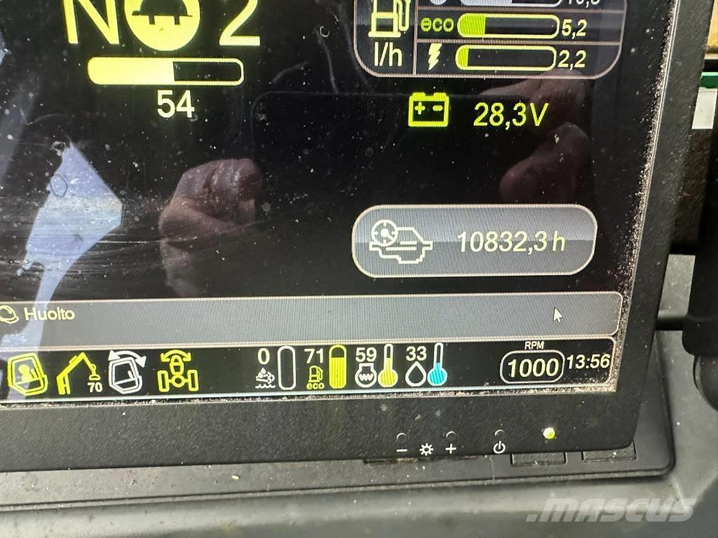 Komatsu 845 Forvarderi