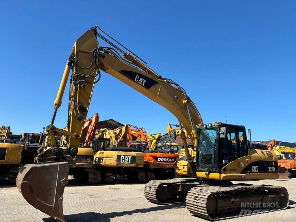 CAT 323 D L Bageri gusjeničari