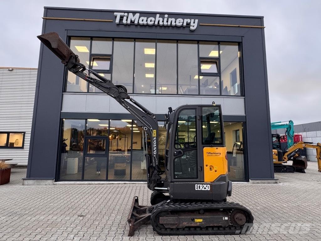 Volvo ECR 25 D Mini bageri <7t