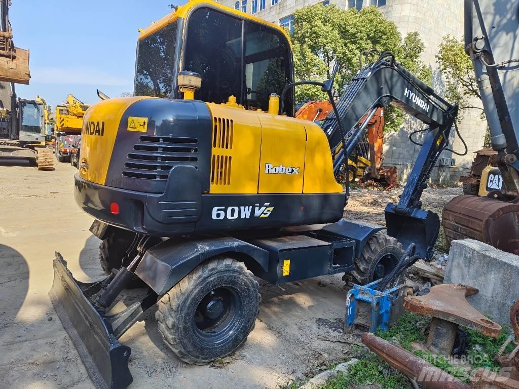 Hyundai R60W Bageri na kotačima