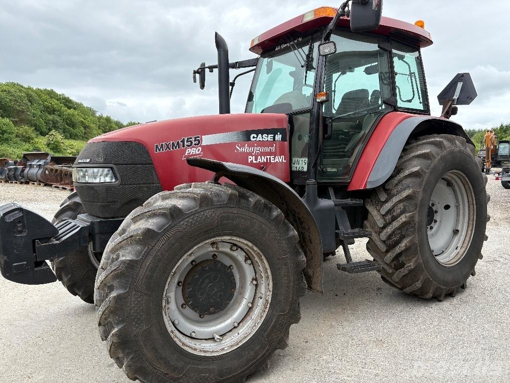 Case IH MXM 155 Pro Traktori