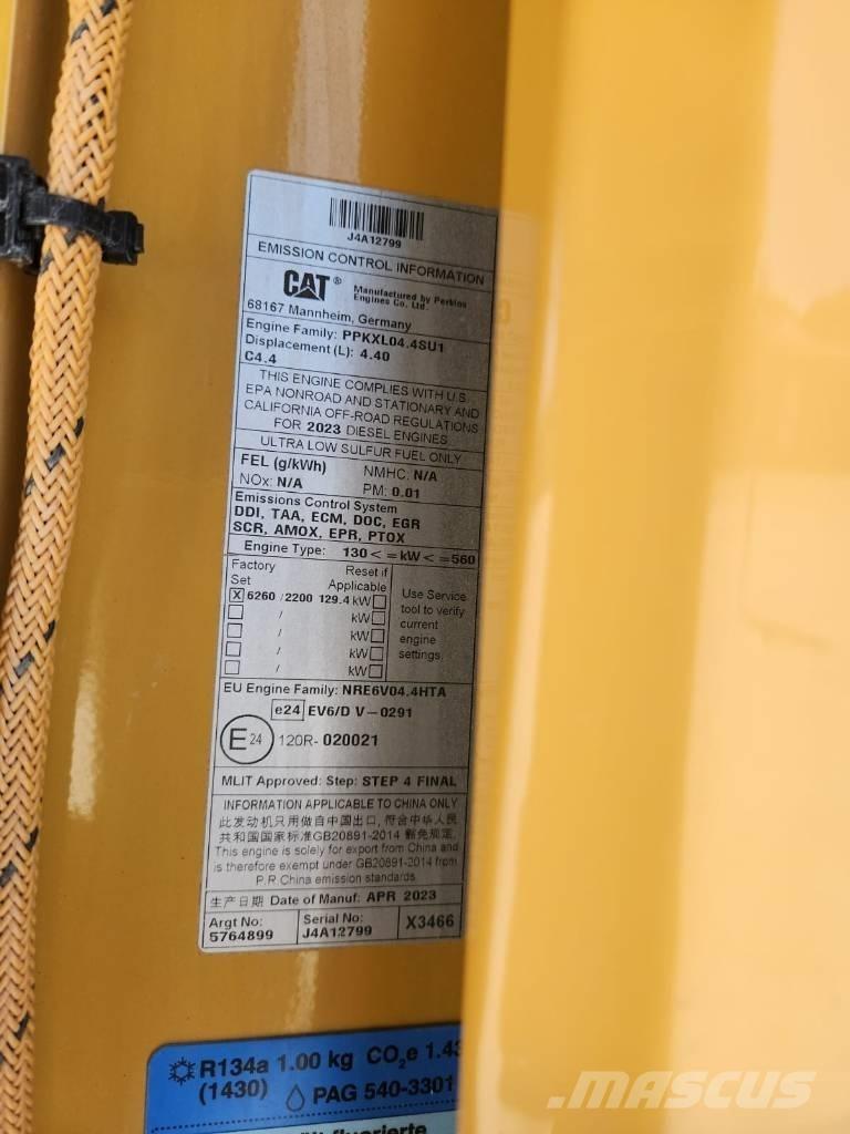 CAT M 318 Bageri na kotačima