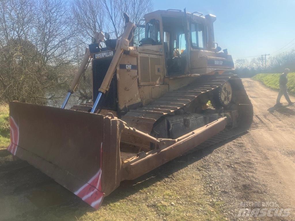 CAT D 6 H LGP II Buldožeri gusjeničari