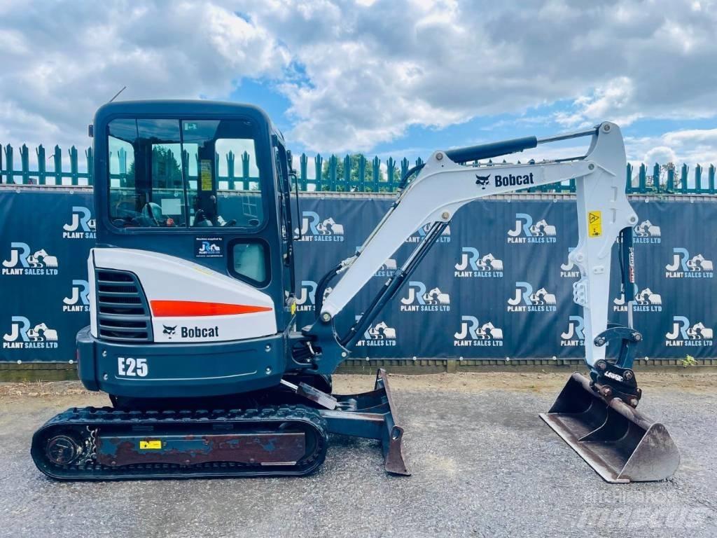Bobcat E 25 Mini bageri <7t