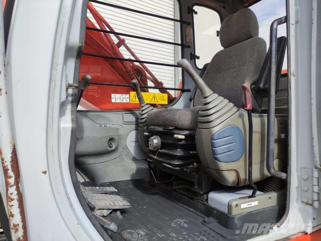 Fiat-Hitachi EX 135 Bageri gusjeničari