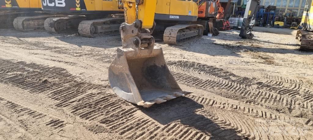 JCB JS 145 LC Plus Bageri gusjeničari