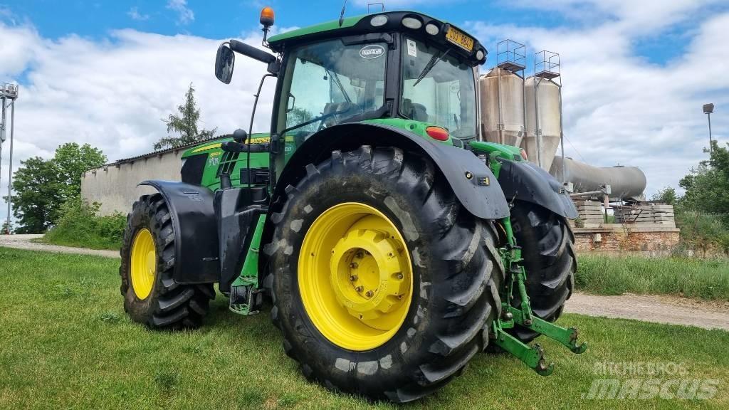John Deere 6190 R Traktori
