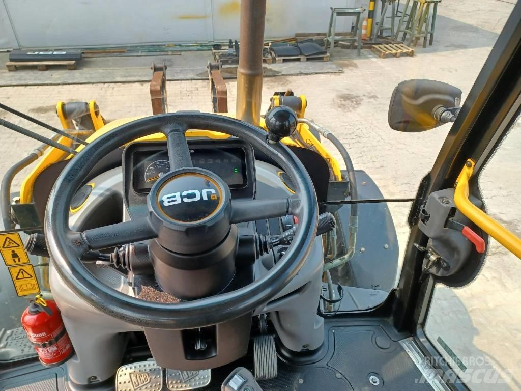 JCB 3CX PLUS AEC Utovarni rovokopači