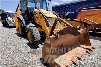 JCB 3CX 4X4 Utovarni rovokopači
