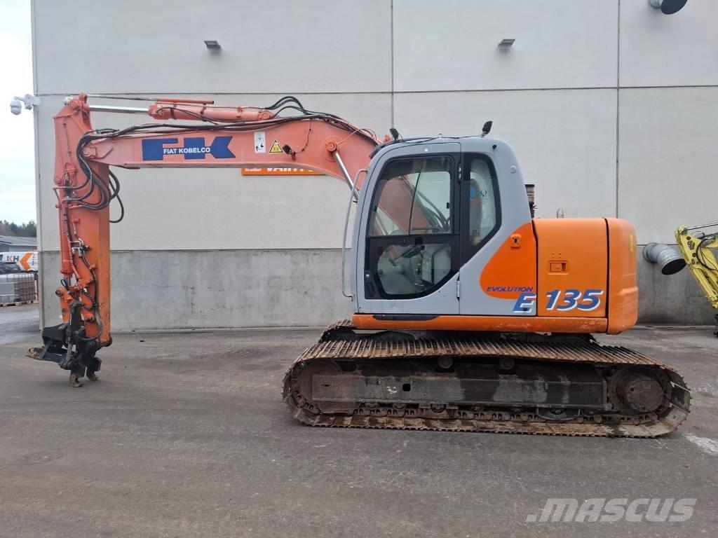 Fiat-Kobelco E 135 Bageri gusjeničari