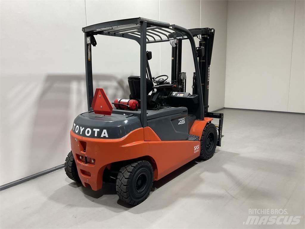 Toyota 8FBMT45 Električni viličari