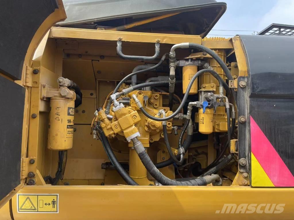 CAT 336 d Bageri dugog dosega