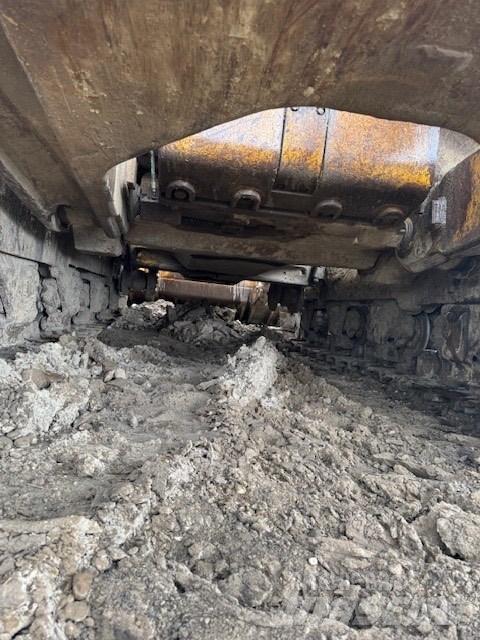 CAT D 10 N Buldožeri gusjeničari