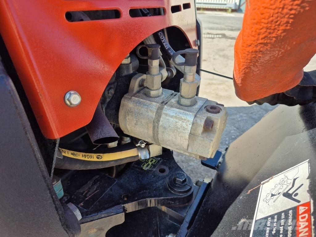Ditch Witch R300 Rovokopači freze za kanale Trenčeri