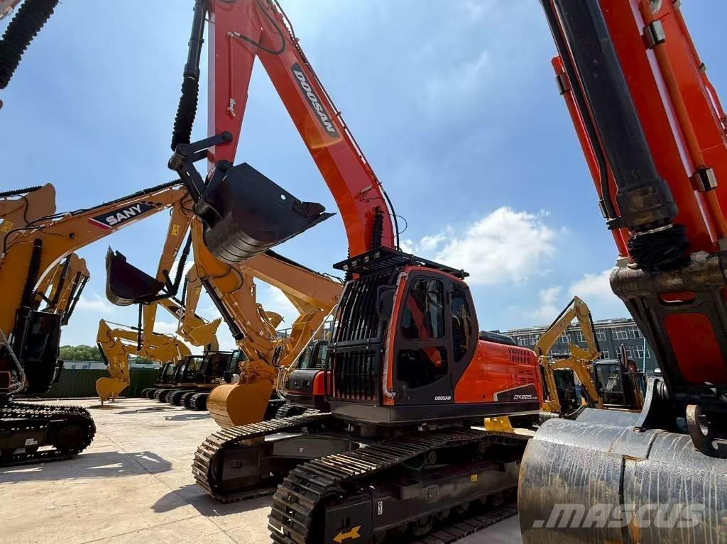 Doosan DX 225 Bageri gusjeničari