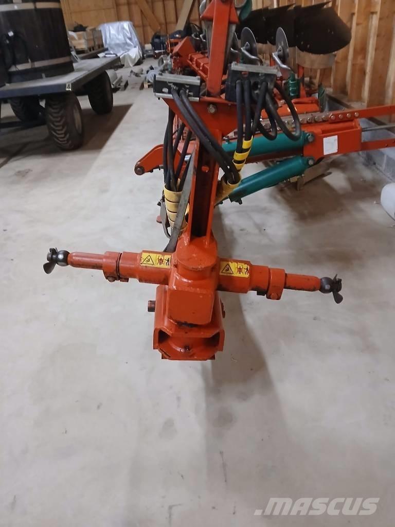 Kverneland PB100-8 Plugovi okretači