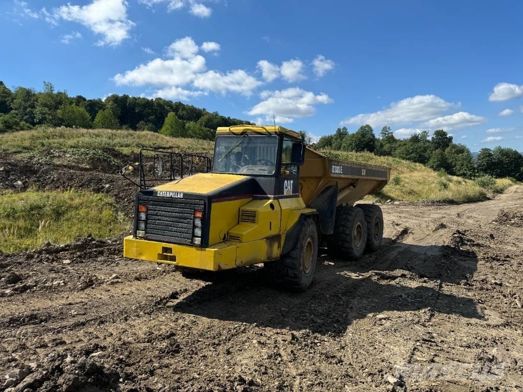 CAT D 300 E Zglobni demperi