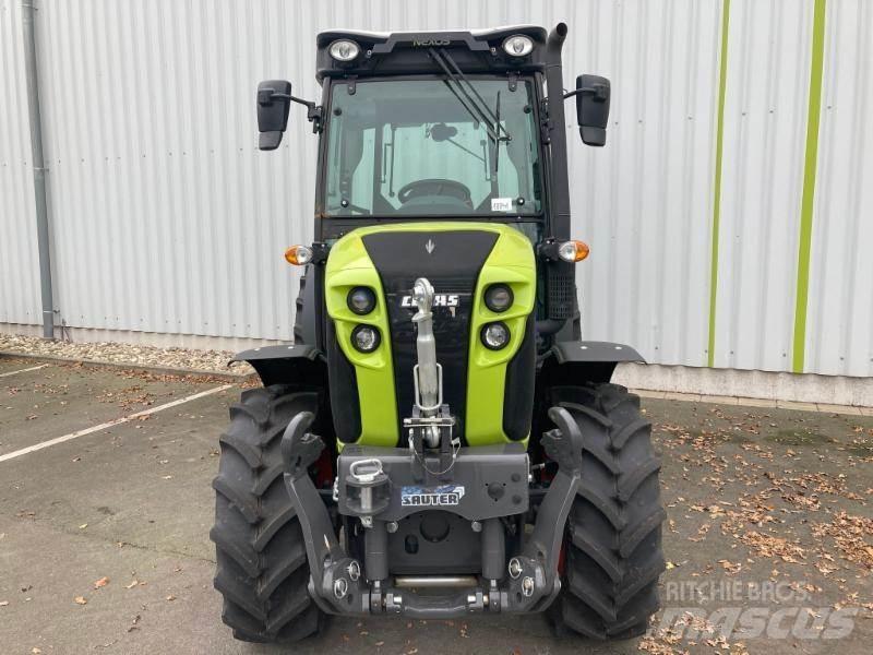 CLAAS NEXOS 260 L Traktori