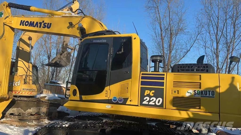 Komatsu PC 220-8 Bageri gusjeničari
