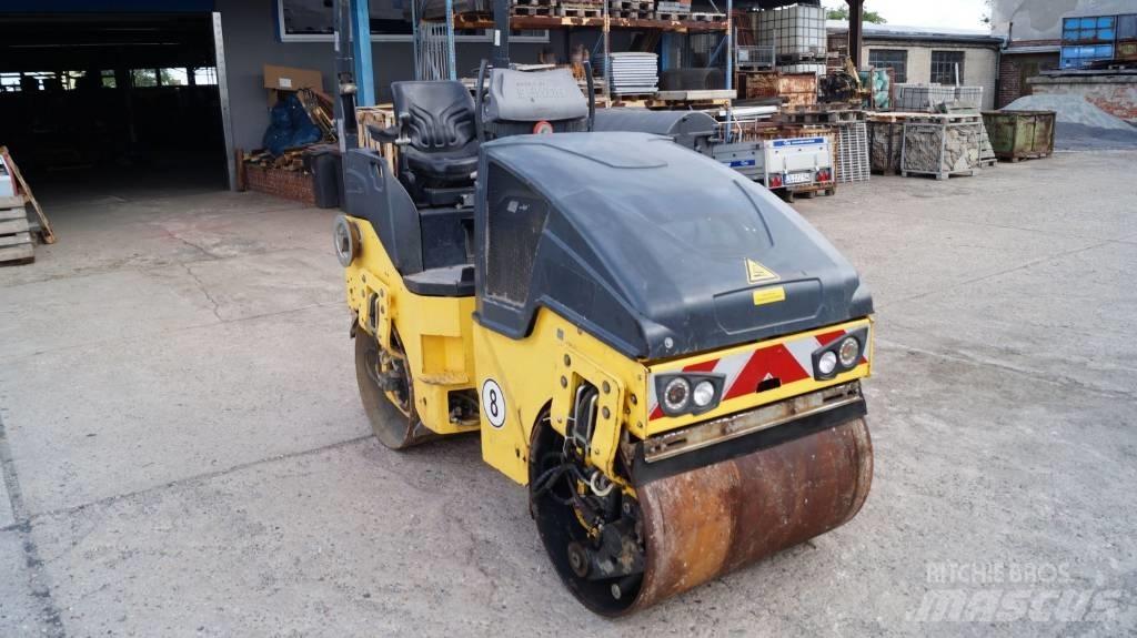 Bomag BW 100 AD-5 Valjci sa dvojnim bubnjem