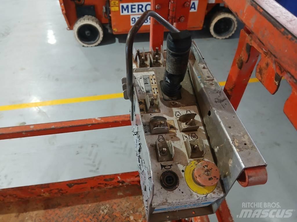 SkyJack SJ 6826 RT Škaraste platforme