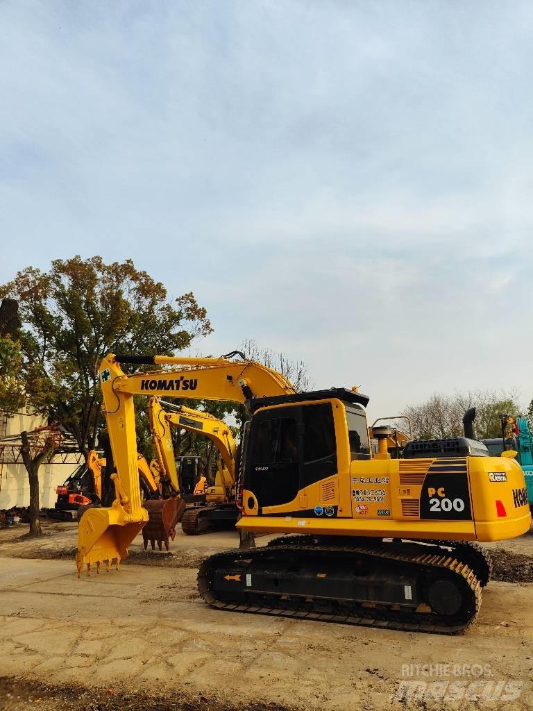 Komatsu PC200 Bageri gusjeničari
