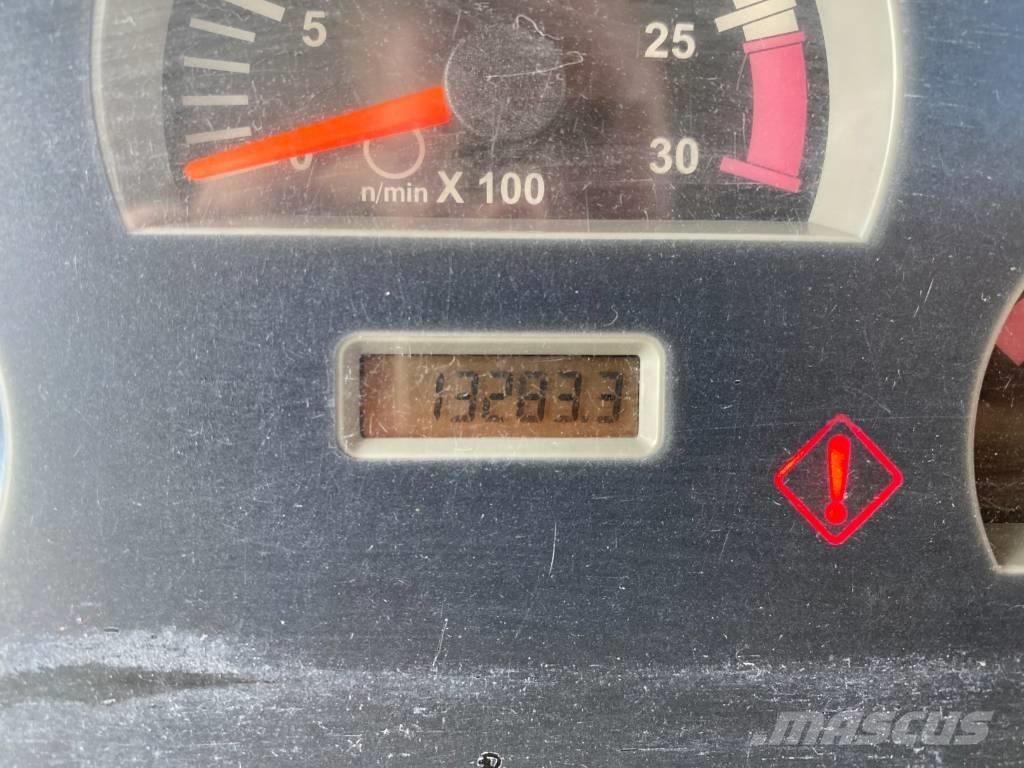 CAT 422 F TURBO Utovarni rovokopači