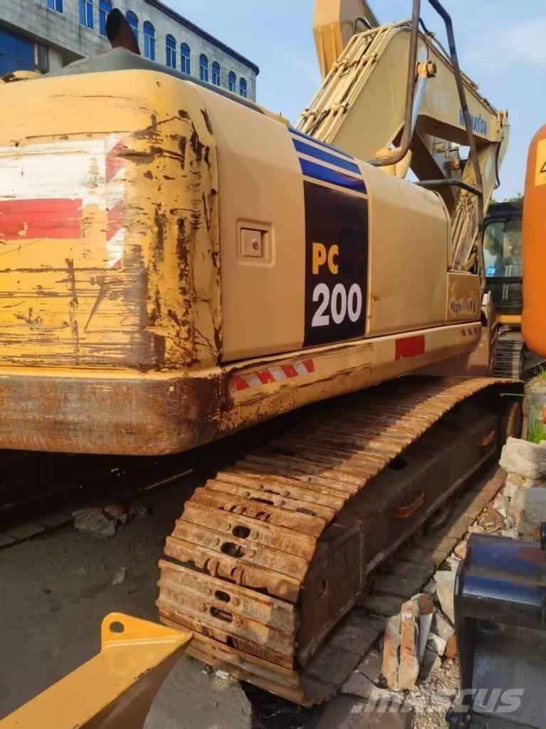 Komatsu PC 200-7 Bageri gusjeničari