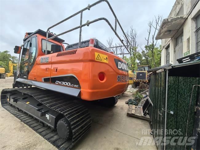 Doosan DX 300 LC Bageri gusjeničari