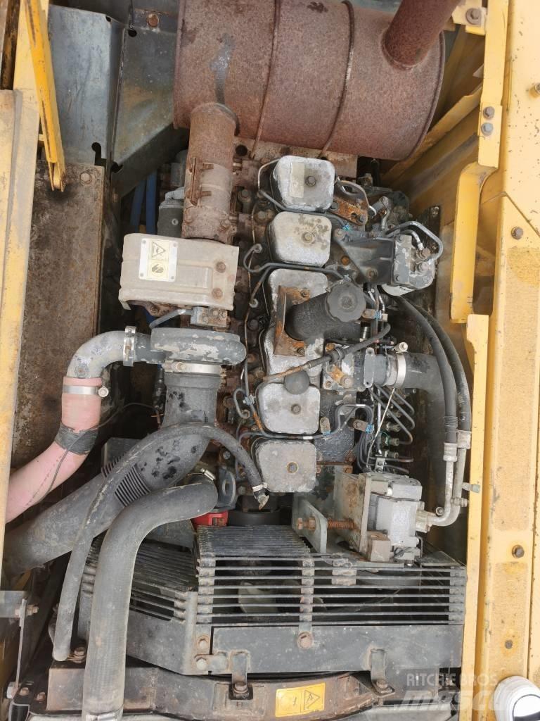Komatsu PC 200-7 Bageri gusjeničari