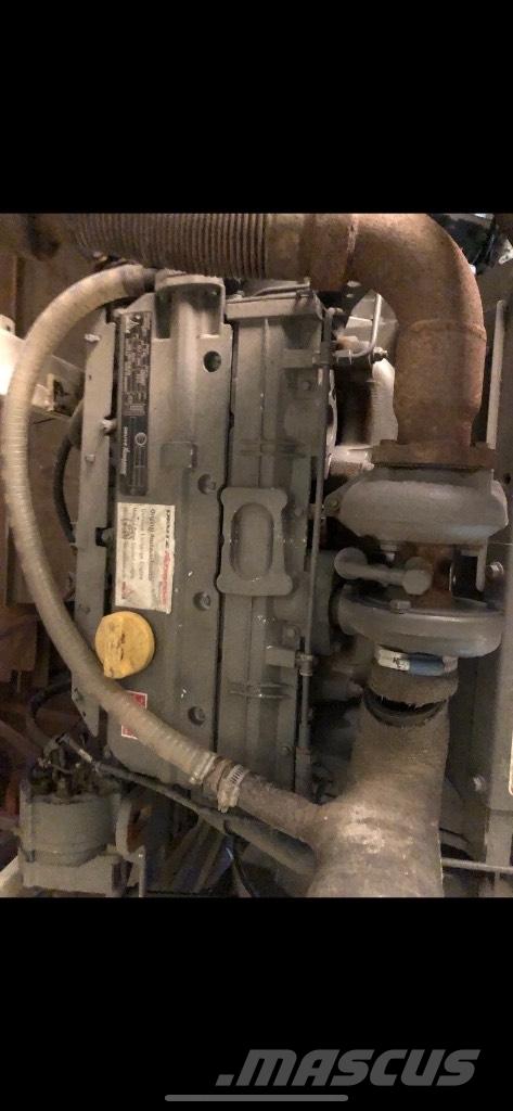 Deutz BF4M1012 Utovarivači na kotačima