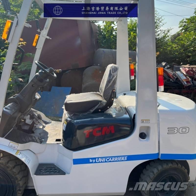 TCM FD 30 Dizelski viličari