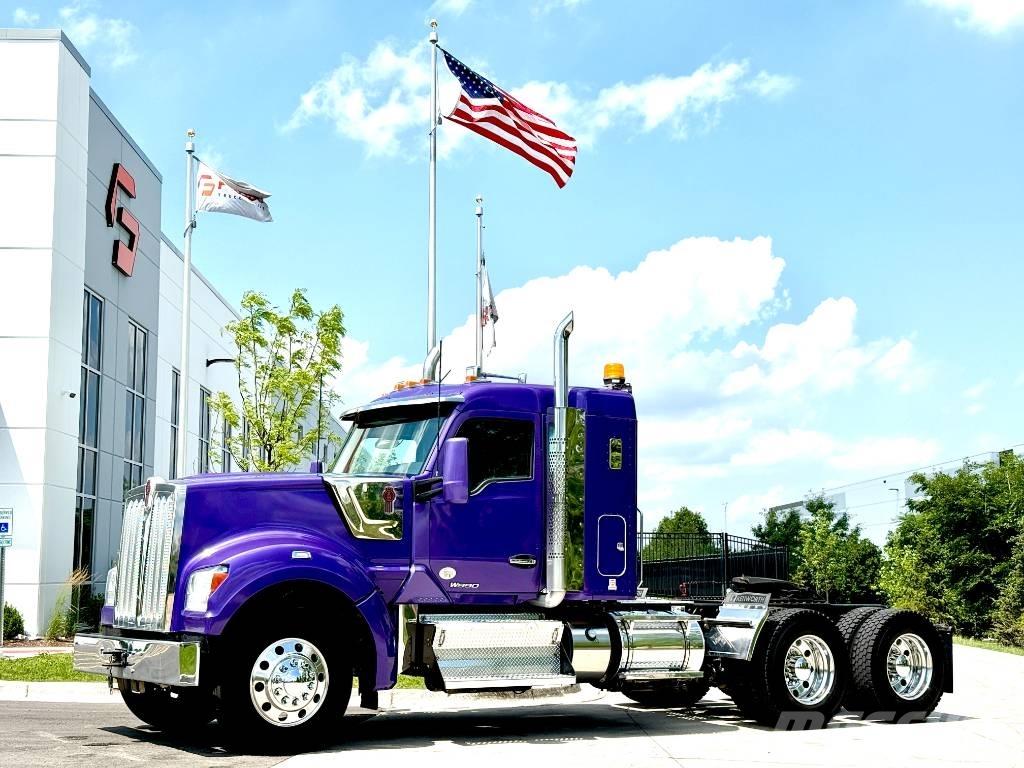Kenworth W 990 Traktorske jedinice