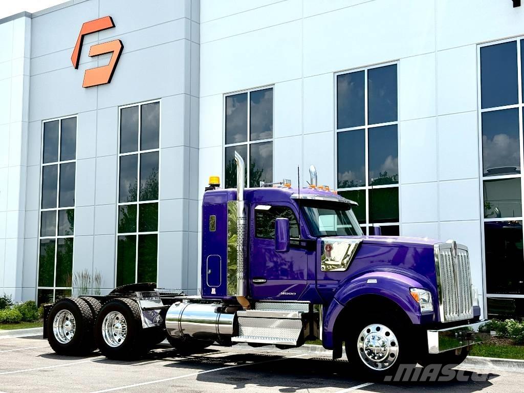 Kenworth W 990 Traktorske jedinice