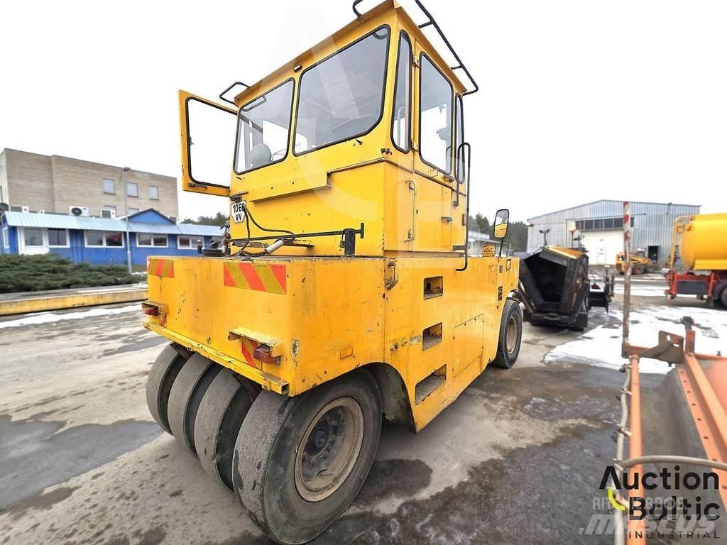 Hamm GRW 18 Gumeni valjci na kotačima