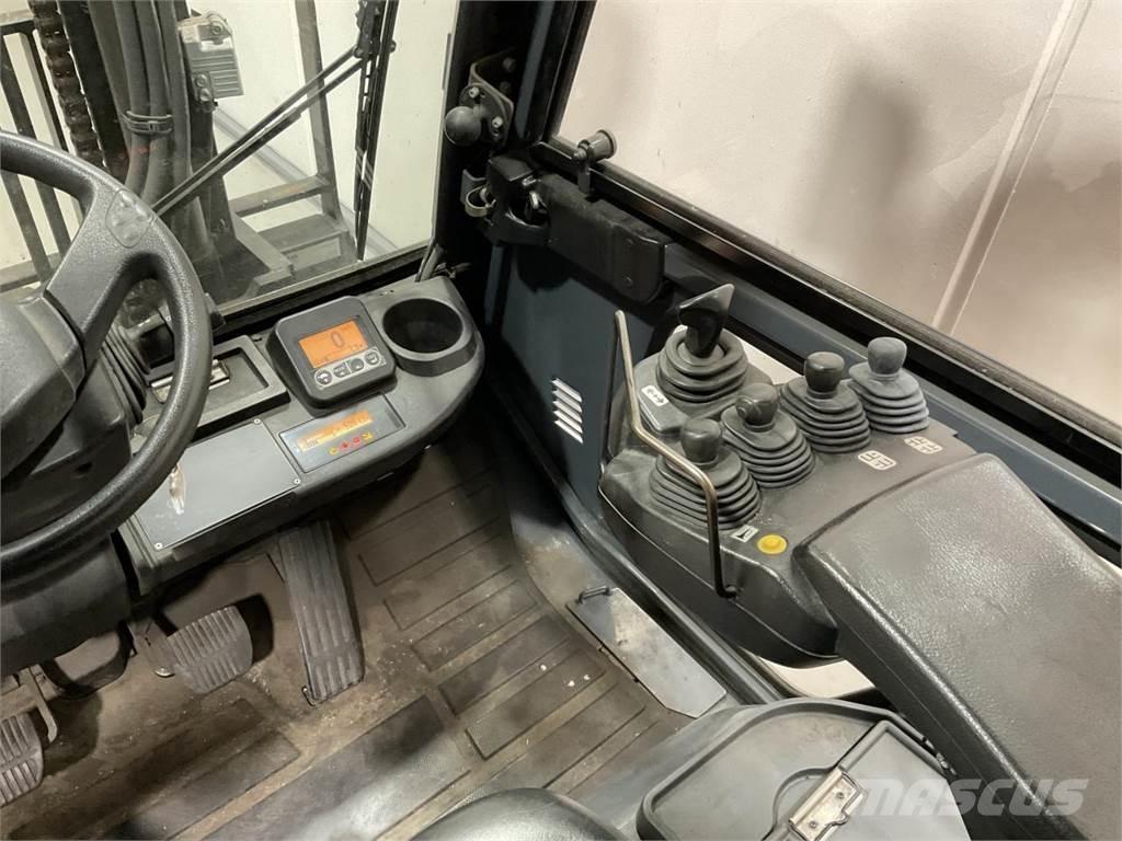 Toyota 40-8FD40N Dizelski viličari