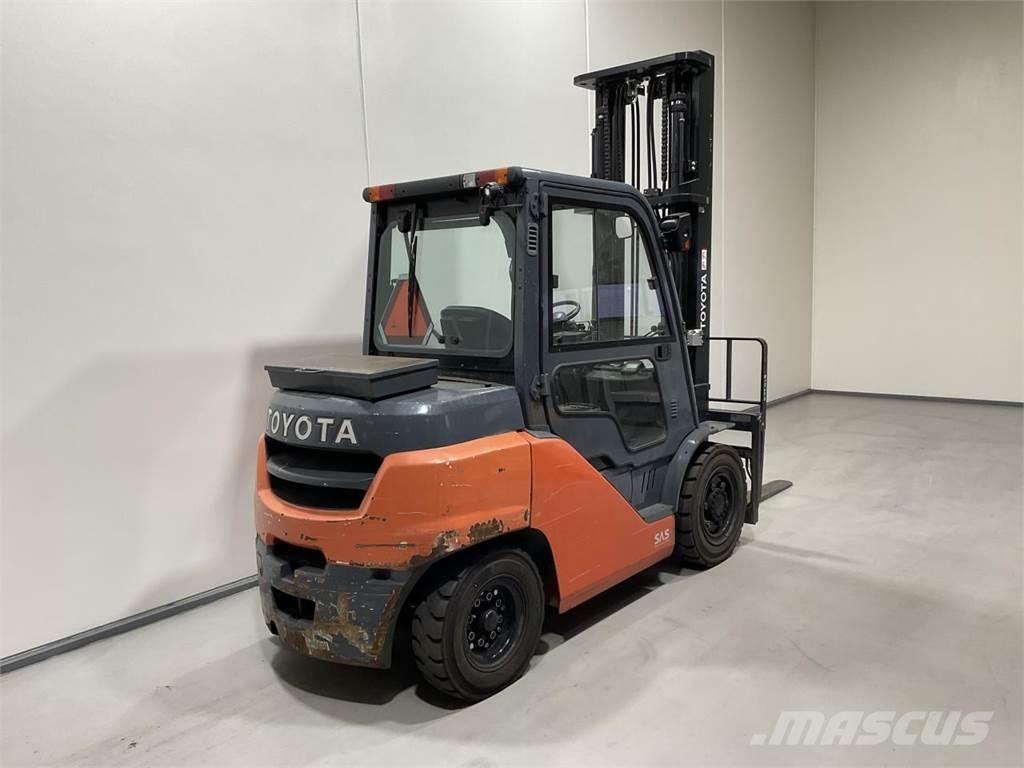 Toyota 40-8FD40N Dizelski viličari