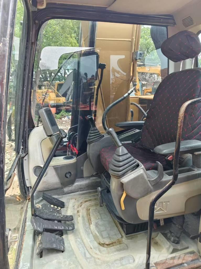 CAT 313D2GC Midi bageri 7t – 12t