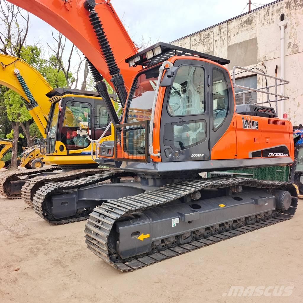 Doosan DX 300 Bageri gusjeničari