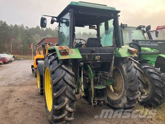 John Deere 3050 Traktori