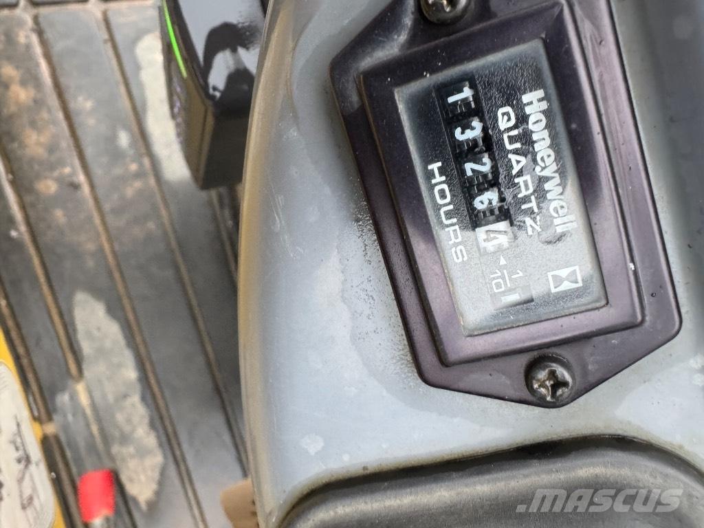 Yanmar SV08 (AH814) Mini bageri <7t