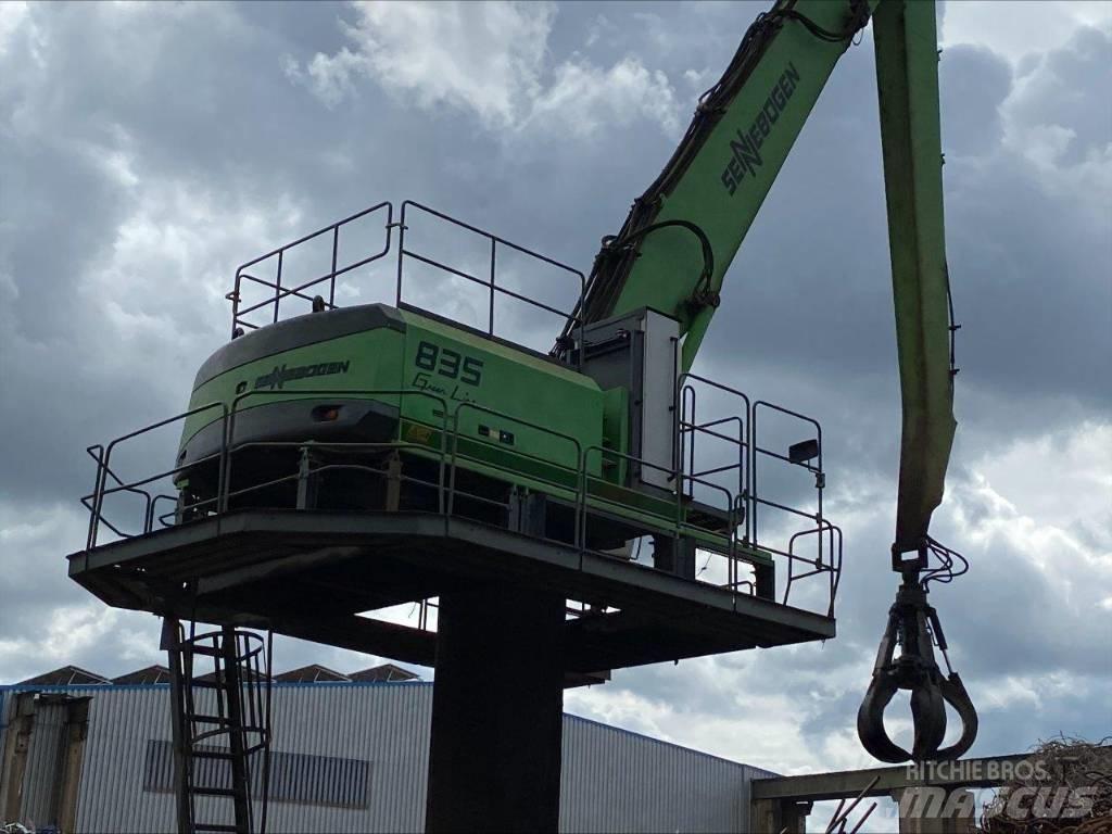 Sennebogen 835 E R Bageri za manipuliranje materijalom / otpadom