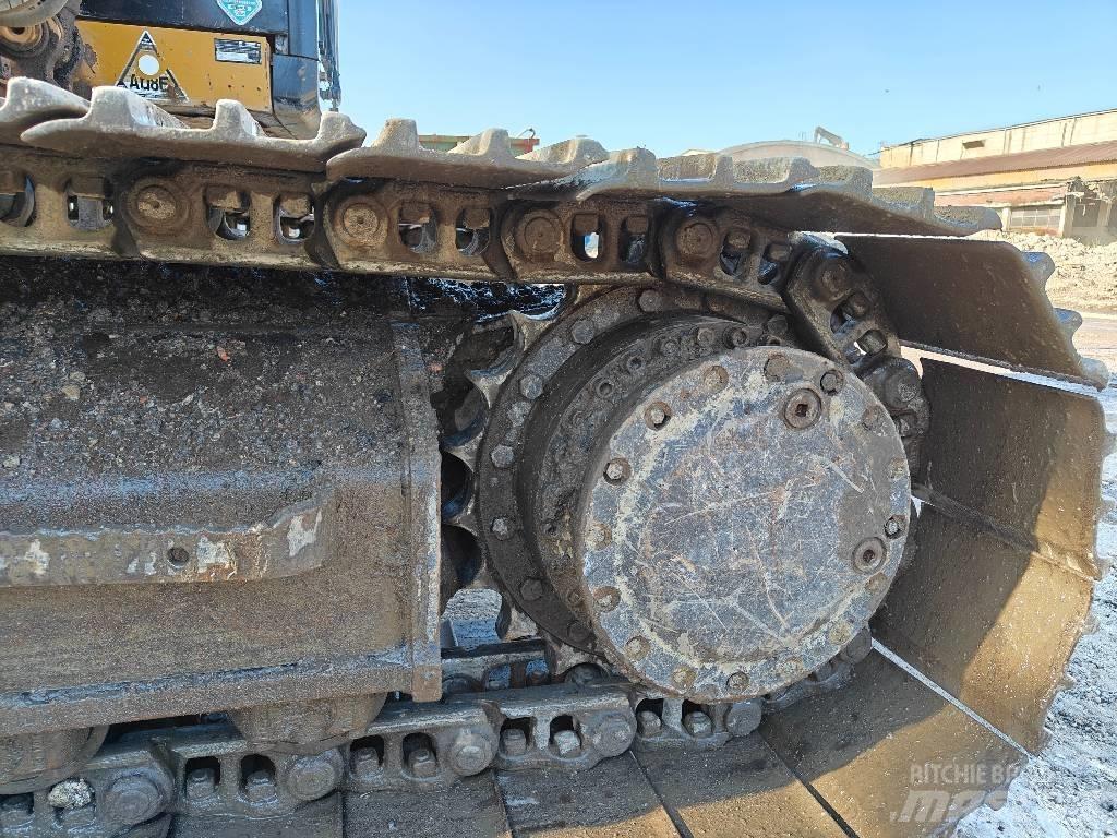 CAT 320F Bageri gusjeničari