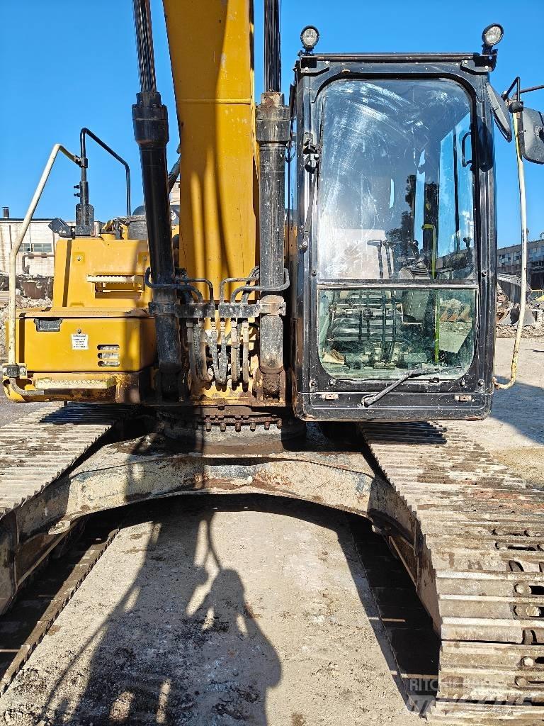 CAT 320F Bageri gusjeničari