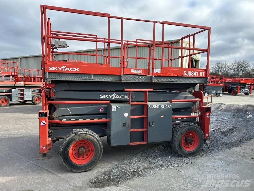 SkyJack SJ 8841 RT Škaraste platforme