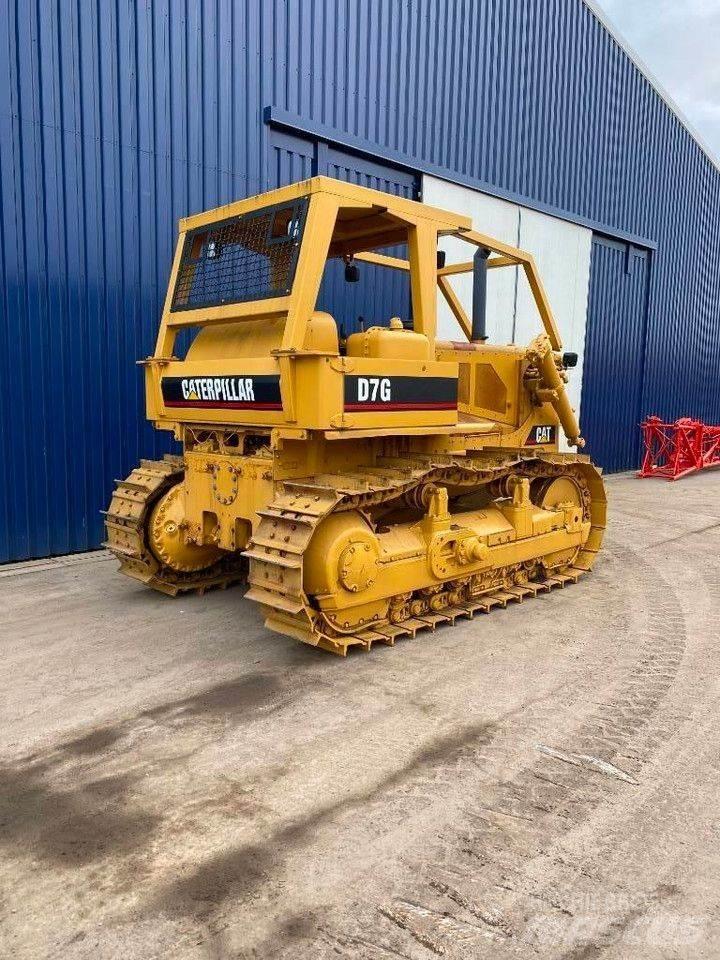 CAT D 7 G Buldožeri gusjeničari