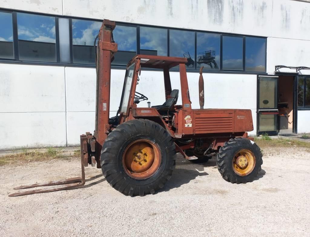 Manitou 4RM30G Dizelski viličari