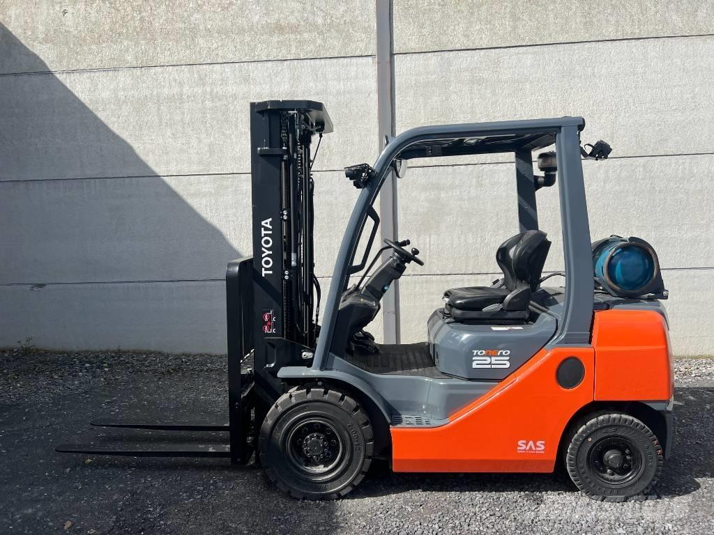 Toyota 02-8 FGF 25 Plinski viličari